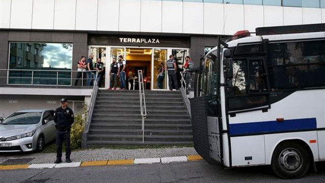 İstanbulda 44 şirkete şafak vakti operasyonu!