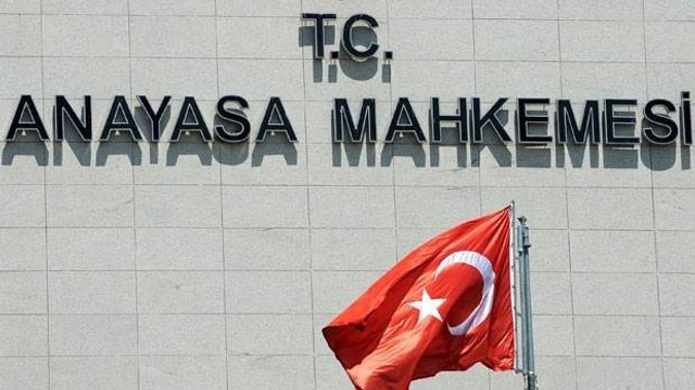 7 siyasi partiye suç duyurusu