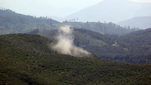 Suriyede rejim güçleri Türkmendağına saldırı başlattı