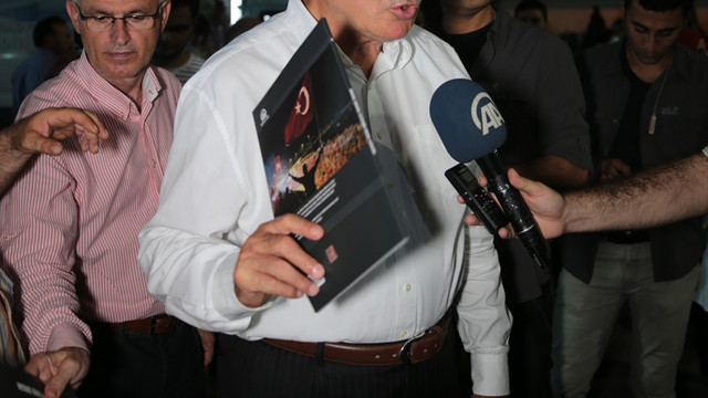 AA'nın Dakika Dakika FETÖ'nün Darbe Girişimi kitabı