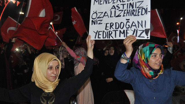 AA'nın, Dakika Dakika FETÖ'nün Darbe Girişimi kitabı