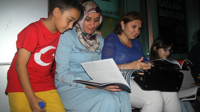 AA'nın Dakika Dakika FETÖ'nün Darbe Girişimi kitabı