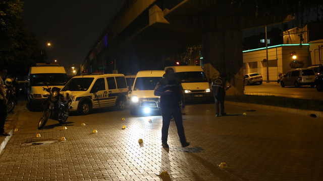 Adana'da silahlı kavga: 3'ü polis 4 yaralı