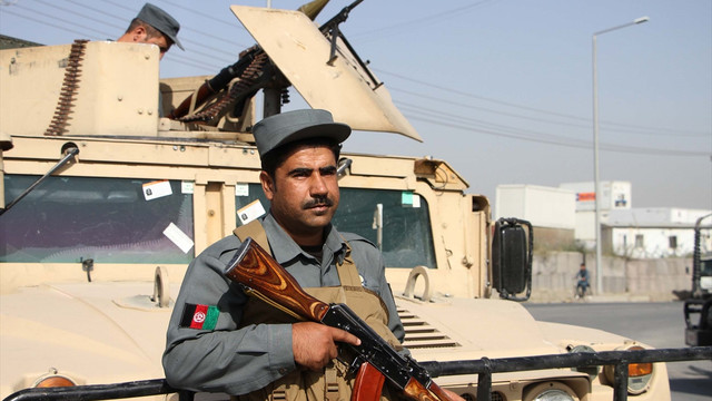 Afganistan'da misafirhaneye saldırı