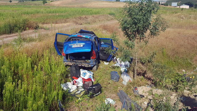 Amasya’da otomobil şarampole devrildi: 5 yaralı