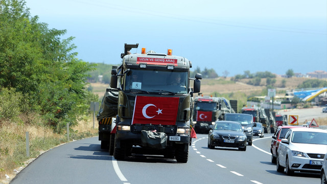Askeri birliklerin şehir dışına taşınması sürüyor