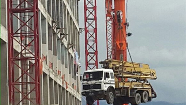 Beton mikserinin pompası üçüncü kata yetişmeyince