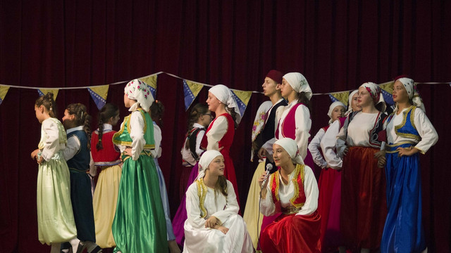 Bosna Hersek'te çocuk folkloru festivali düzenlendi