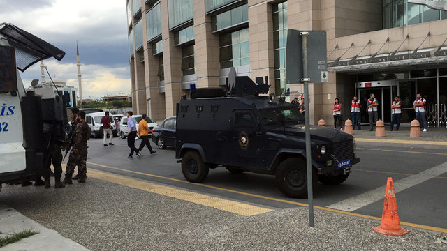 Son dakika! Çağlayan, Bakırköy ve Gaziosmanpaşa Adliyelerinde FETÖ baskını!