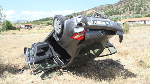Çankırı'da otomobil devrildi: 3 yaralı