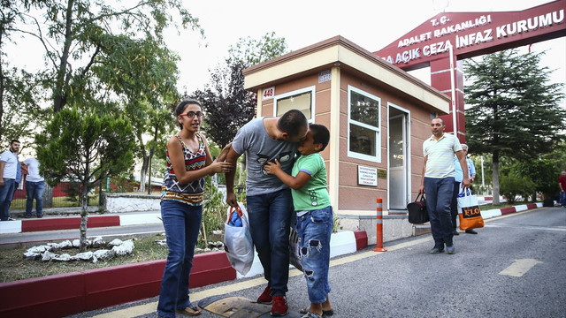 Cezaevlerinden tahliyeler