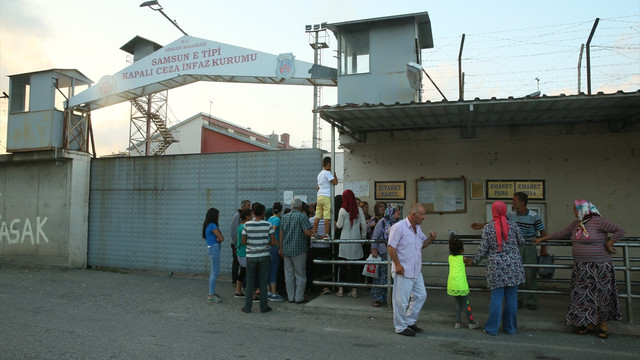 Cezaevlerinden tahliyeler