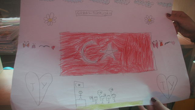 Çocuklar darbe girişiminde yaşadıklarını çizdi