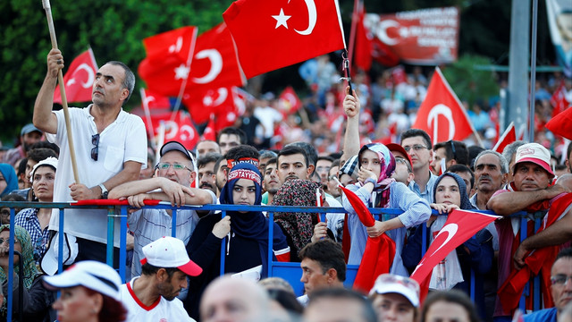 Antalya'da Demokrasi ve Şehitler Mitingi