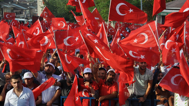 Demokrasi ve Şehitler Mitingi