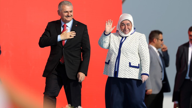 Demokrasi ve Şehitler Mitingi