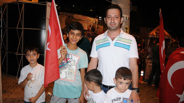 Demokrasi ve Şehitler Mitingi'ne doğru