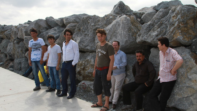 Denize giren Afgan boğuldu