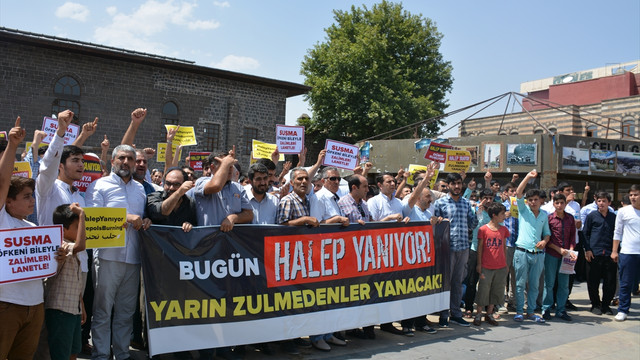 Diyarbakır'daki STK'lardan Halep'teki saldırılara kınama