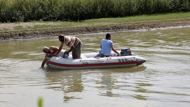 Erzincan'da nehre giren kişi kayboldu