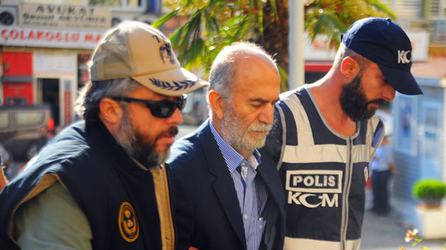 Tutuklanan eski valinin üzerinden Arapça not çıktı