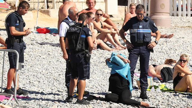 Fransada burkini yasağı kaldırıldı