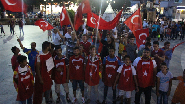 FETÖ'nün darbe girişimine dünyadan tepkiler