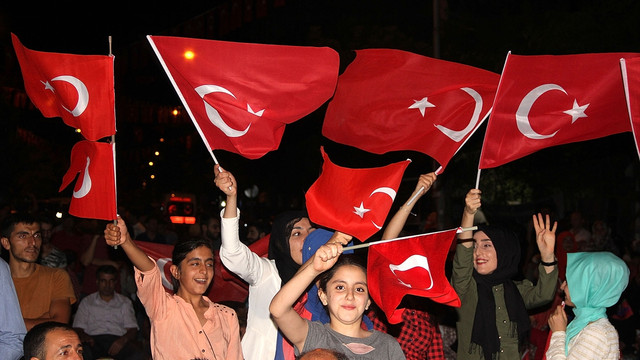 FETÖ'nün darbe girişimine tepkiler