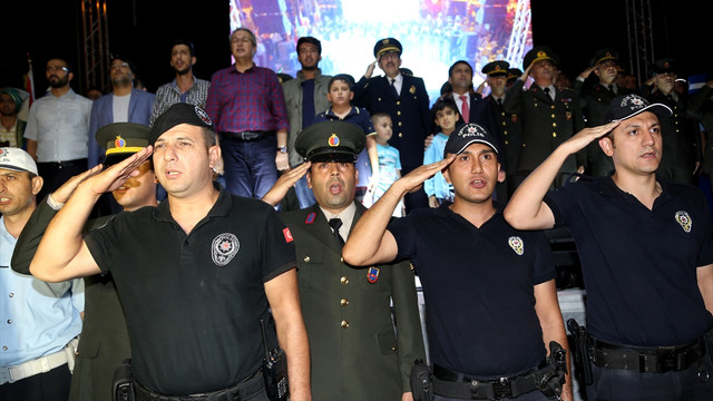 FETÖ'nün darbe girişimine tepkiler