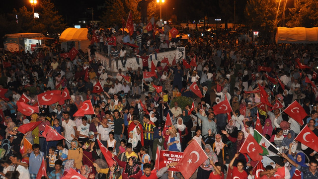 FETÖ'nün darbe girişimine tepkiler