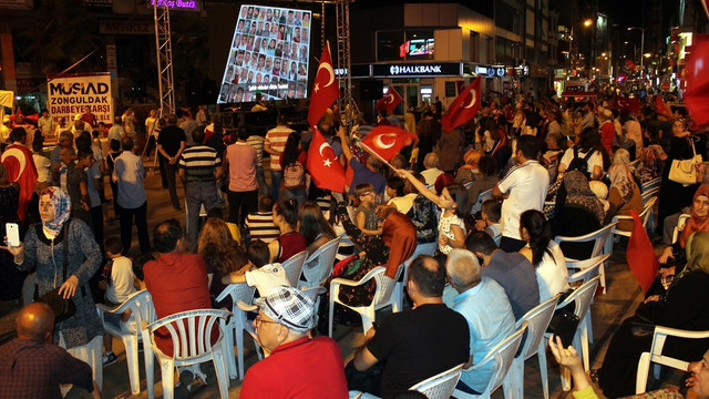 FETÖ'nün darbe girişimine tepkiler