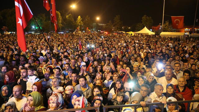 FETÖ'nün darbe girişimine tepkiler
