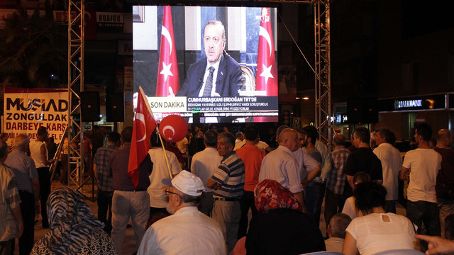 FETÖ'nün darbe girişimine tepkiler