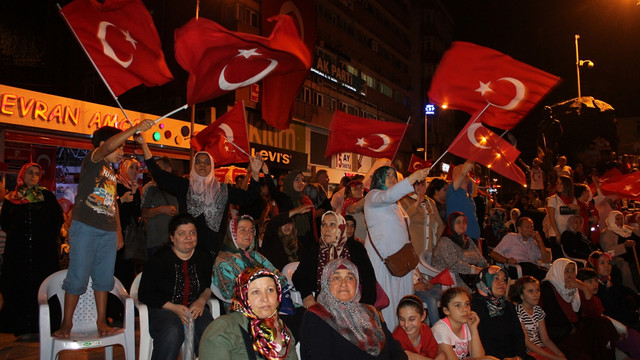 FETÖ'nün darbe girişimine tepkiler