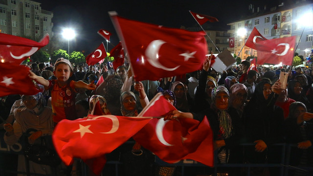 FETÖ'nün darbe girişimine tepkiler