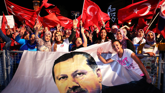 FETÖ'nün darbe girişimine tepkiler