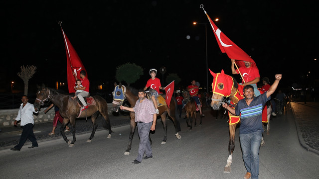 FETÖ'nün darbe girişimine tepkiler