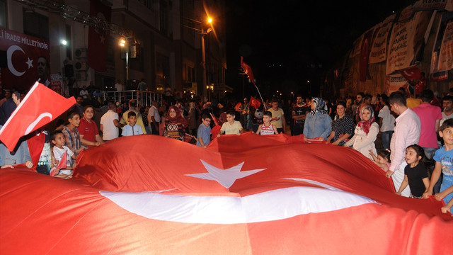 FETÖ'nün darbe girişimine tepkiler