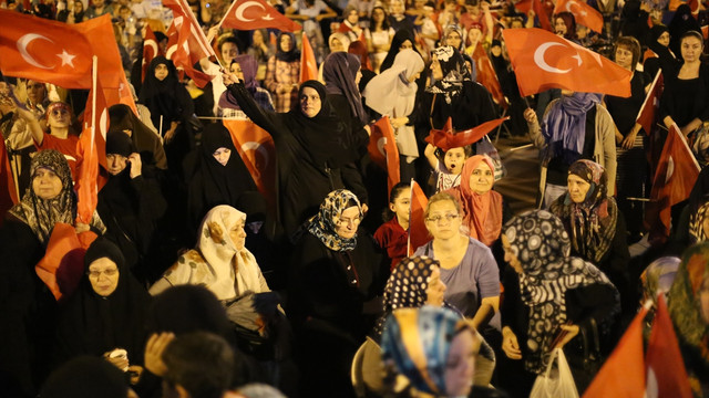 FETÖ'nün darbe girişimine tepkiler