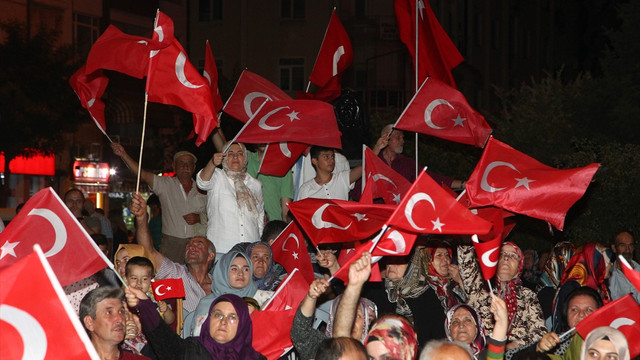 FETÖ'nün darbe girişimine tepkiler