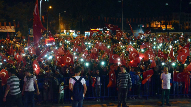 FETÖ'nün darbe girişimine tepkiler
