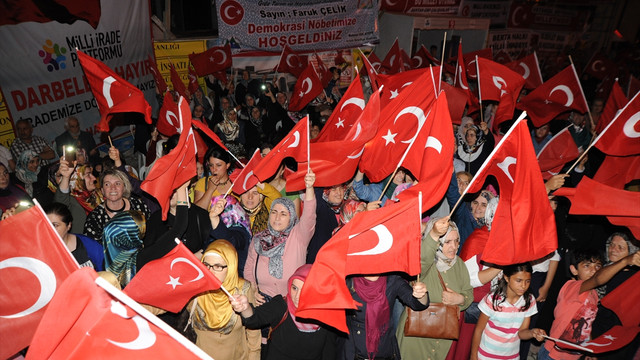 FETÖ'nün darbe girişimine tepkiler