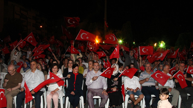 FETÖ'nün darbe girişimine tepkiler
