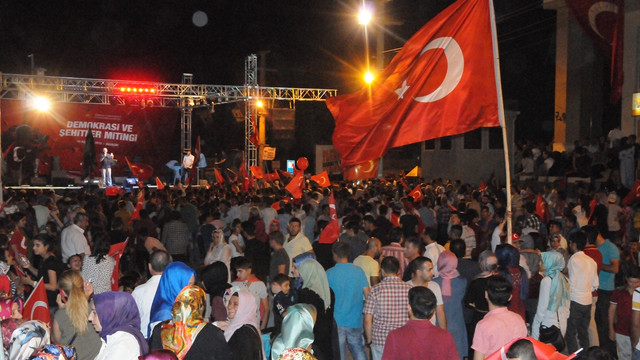 FETÖ'nün darbe girişimine tepkiler