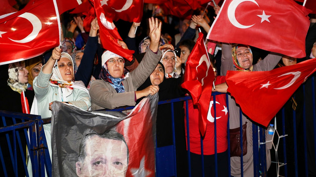 FETÖ'nün darbe girişimine tepkiler