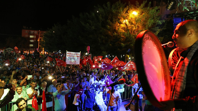 FETÖ’nün darbe girişimine tepkiler