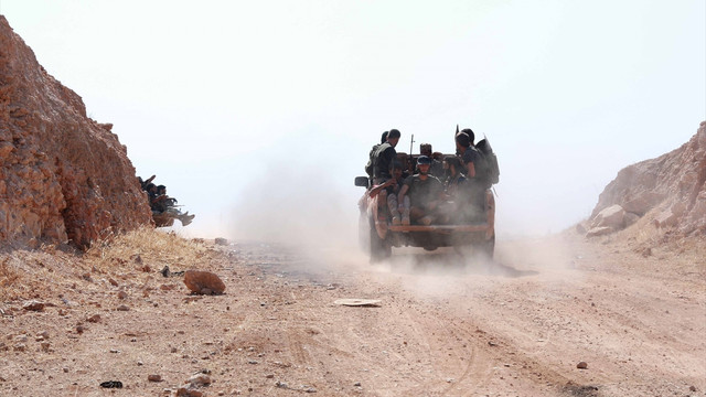 Halep'te muhaliflerin operasyonu devam ediyor