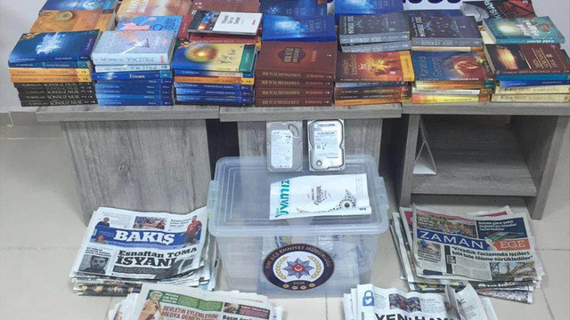 İzmir'de FETÖ/PDY operasyonu