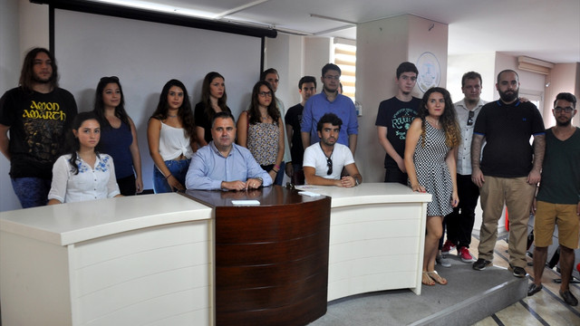 Kapatılan vakıf üniversitelerindeki öğrencilerin durumu