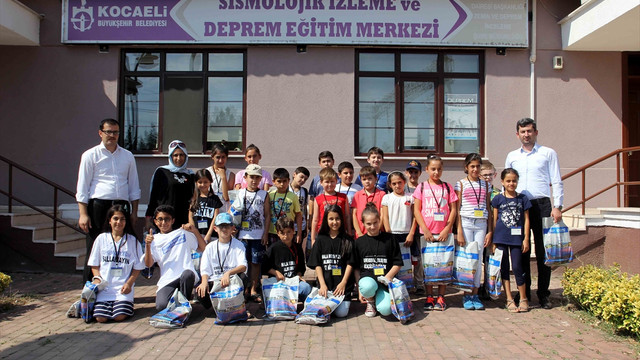 Kocaeli'de 78 bin kişiye deprem bilinci eğitimi verildi
